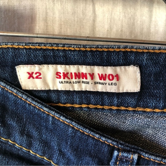 Express X2 skinny W01 ultra low rise jeans medium to dark wash size 6 reg - Picture 2 of 10